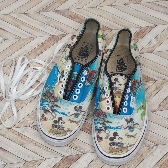 Vans Shoes - Vans Disney Aloha Mickey Minnie Hawaii Shoes BEACH GOOFY Luau M 7.5 W 9.0